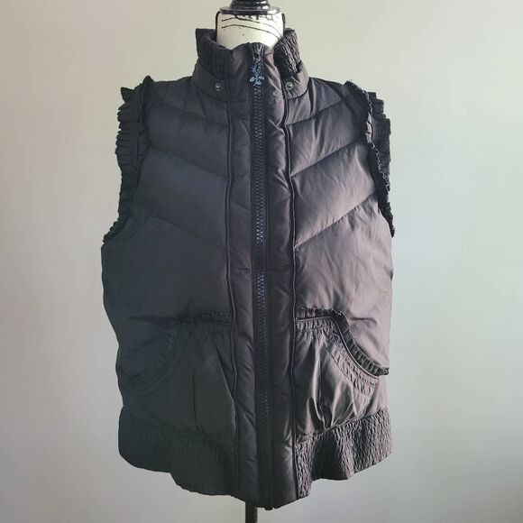 Betsey Johnson XL black ruffled down vest whimsigoth feminine romantic - Picture 1 of 10